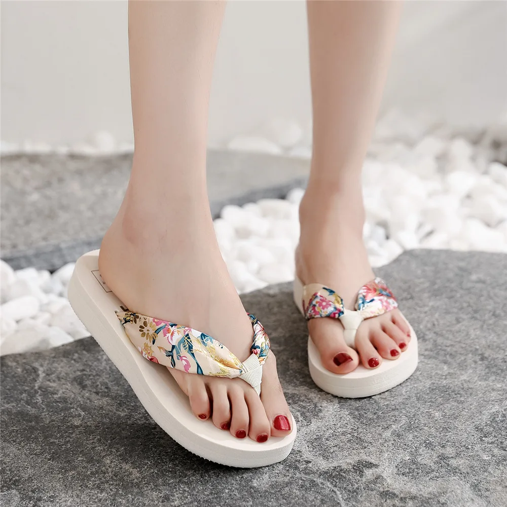 Fashion Lady Slippers Shoes Retro Women Satin Strap Flip Flops Casual Slippers Flat Sandals Beach Open Toe Flat Slippers Slides - Image 3