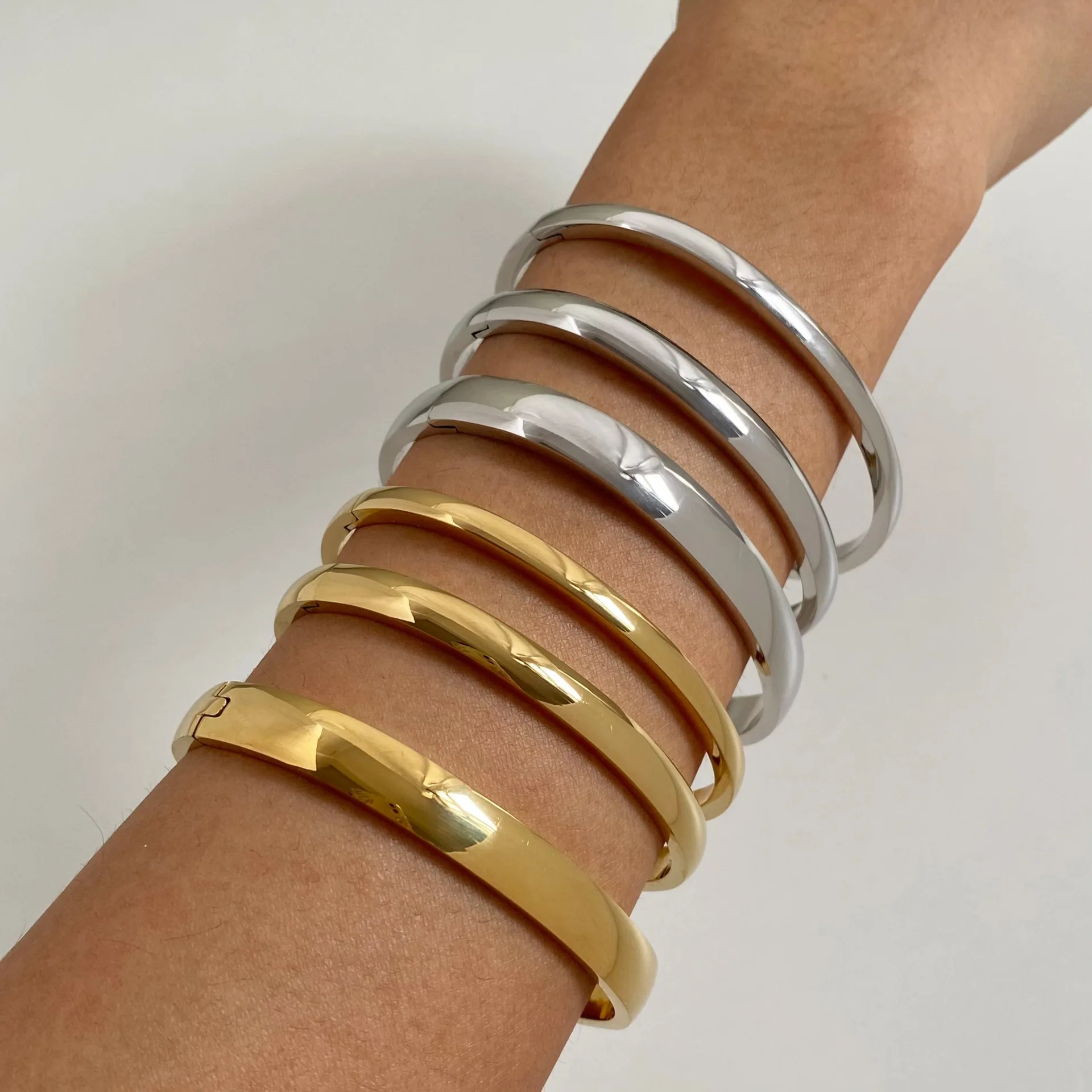 Stainless Steel Pure Gold Pvd Plated Plain Pattern Bracelet for Women's Simple 3 Piece Stackable Bracelet Jewelry