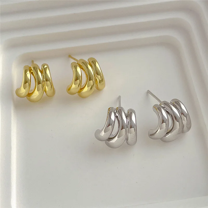

Golden Stud Earrings Korean Geometry Metal Simple Earrings for Women Female Retro Piercing Earrings 2023 Trend Fashion Jewelry
