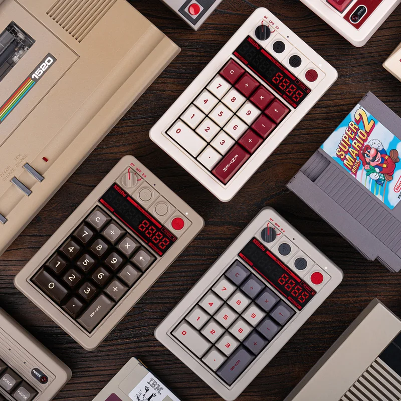8BitDo - レトロ 18 メカニカル テンキー、電卓モードをサポート