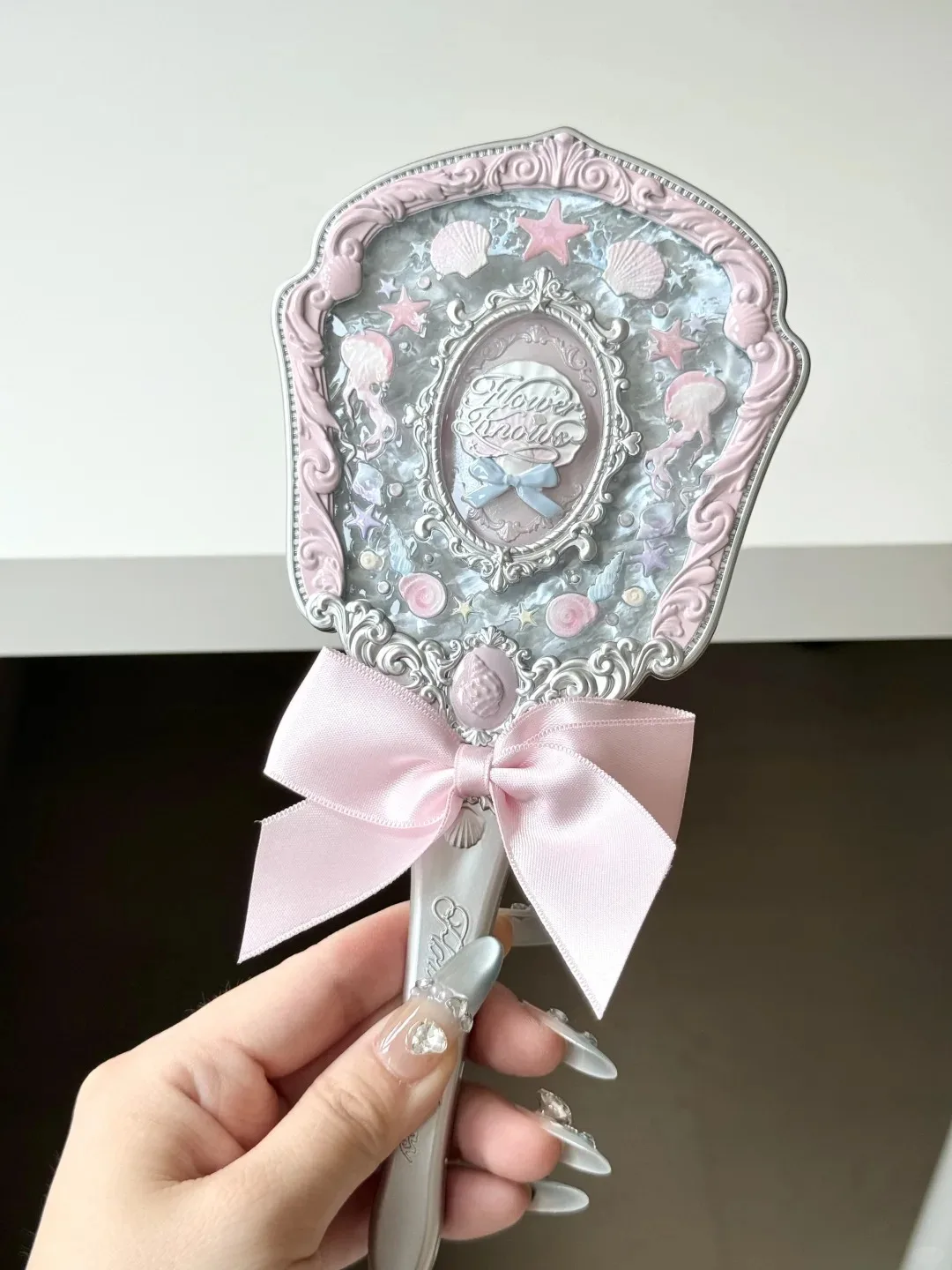 Flower Knows 2025 Shell Jewel Hand Mirror Luxury Pearl