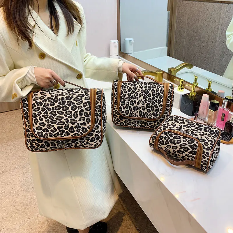 

2022 New Leopard Makeup Bag Women Cosmetic Case High Quality Canvas Female Korean Make Up Box Large Capacity Travel Wash Bag