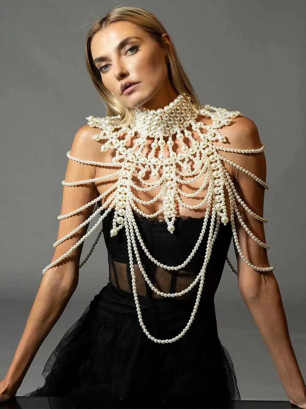 

Summer Women Pearl Crop Tops Sexy Hollow Out See Through BacklessTank Tops For Woman Festival Clothes