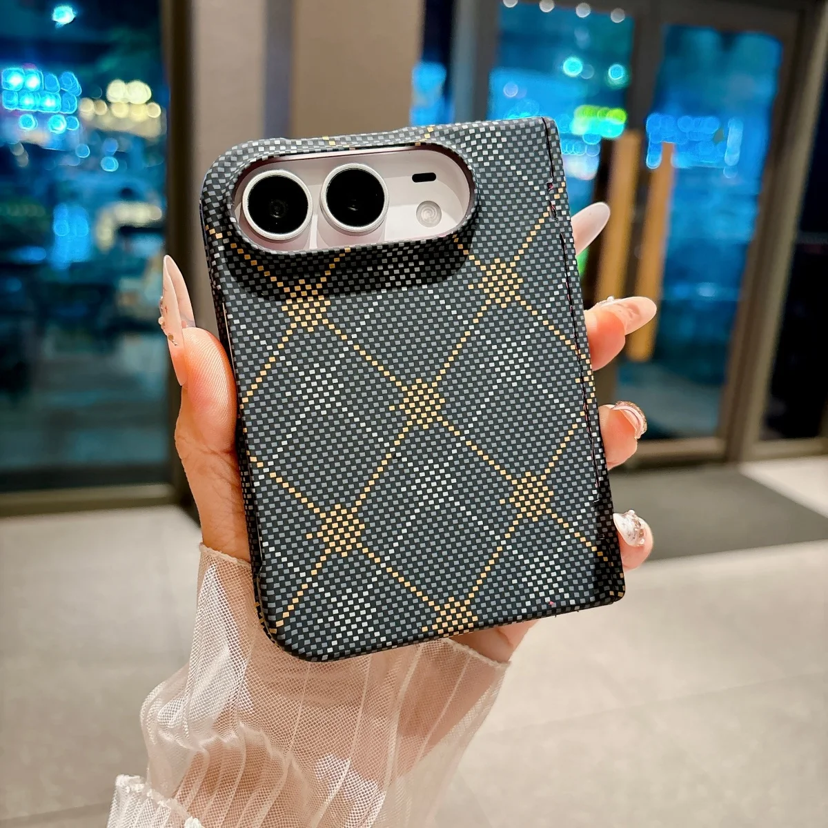 Carbon Fiber Matte Magnetic Phone Case with Shockproof Protective Cover