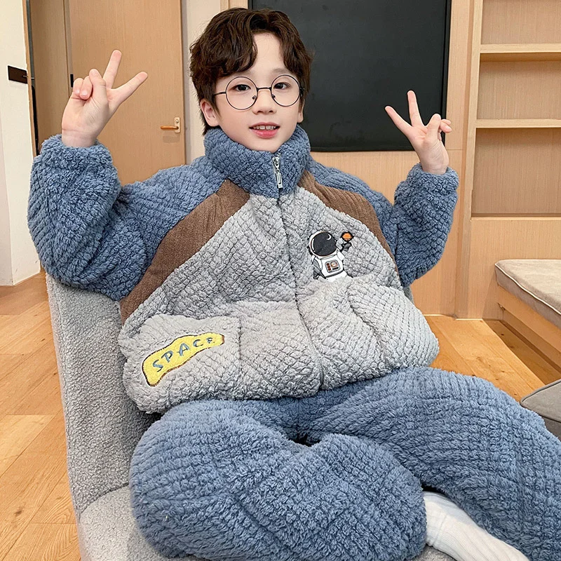 Рисунок 2 - Зимняя теплая детская пижама с