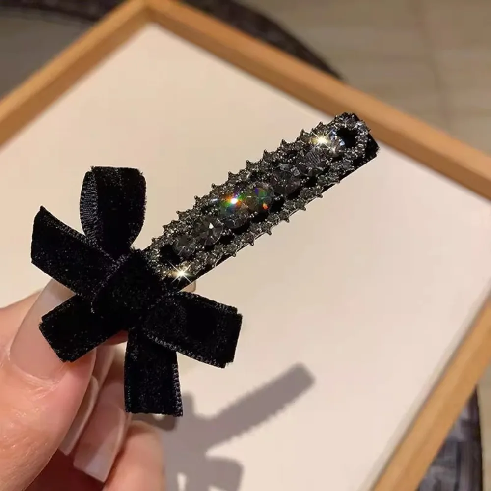 2pcs Classic Elegant Black Velvet Hair Clip Set Diamond Bow Hair Clip Elegant Shining Women Party Daily Styling Hair Accessories