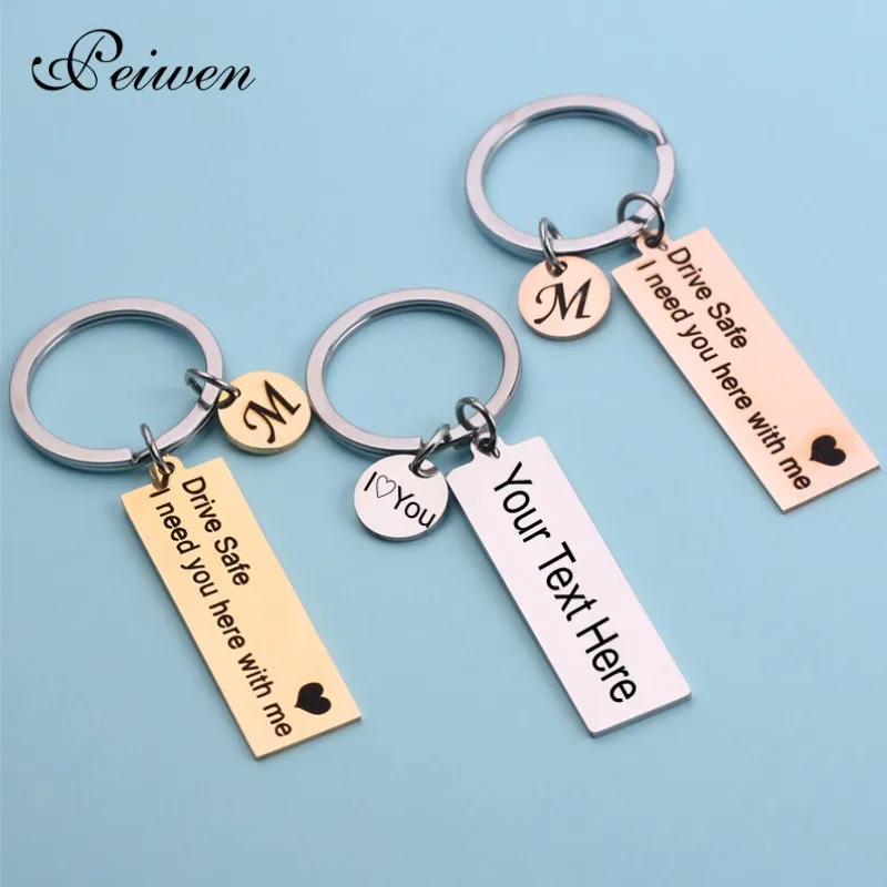 

Персонализированные брелоки из нержавеющей стали для мужчин, персонализированные тексты, капитал, инициалы, 26 брелок с буквой, женские и мужские надписи, ювелирные изделия, подарки