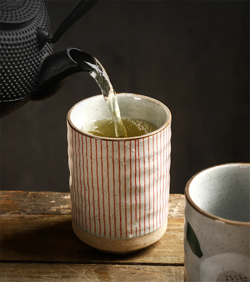 Description Picture 4 of itemCute Japanese Ceramics Water Cups Fashion Teacup Coffee Milk Beer Mug Restaurant Heat-insulated To-go Cups Table Decoration