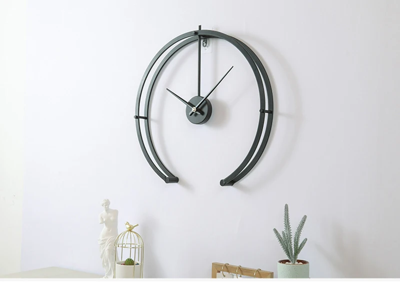 Creative Iron Semicircle Wall Clock Hanging Art Watch Clock Nordic Fashion Mute Quartz Wall Clocks for Home Living Room Decor