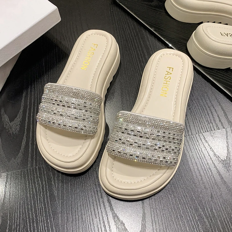 

2023 Summer New Water Diamond Round Toe Open Toe Comfortable Women's Slippers Wearing Thick Sole Shoes Outside for Women