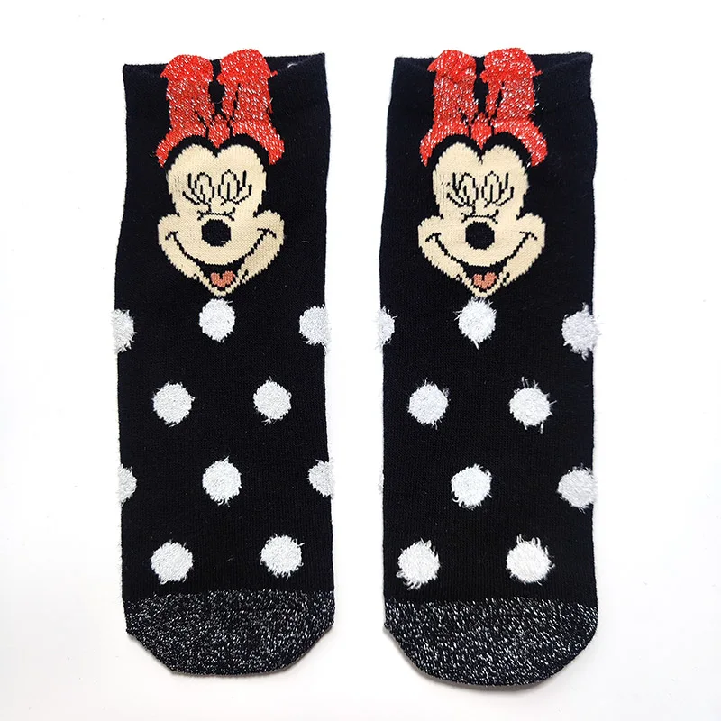 54 styl śliczne Disney kobiety krótkie skarpetki Minnie Mickey Mouse Stitch kubuś puchatek bawełna kostki letnie dziewczyny skarpetki damskie
