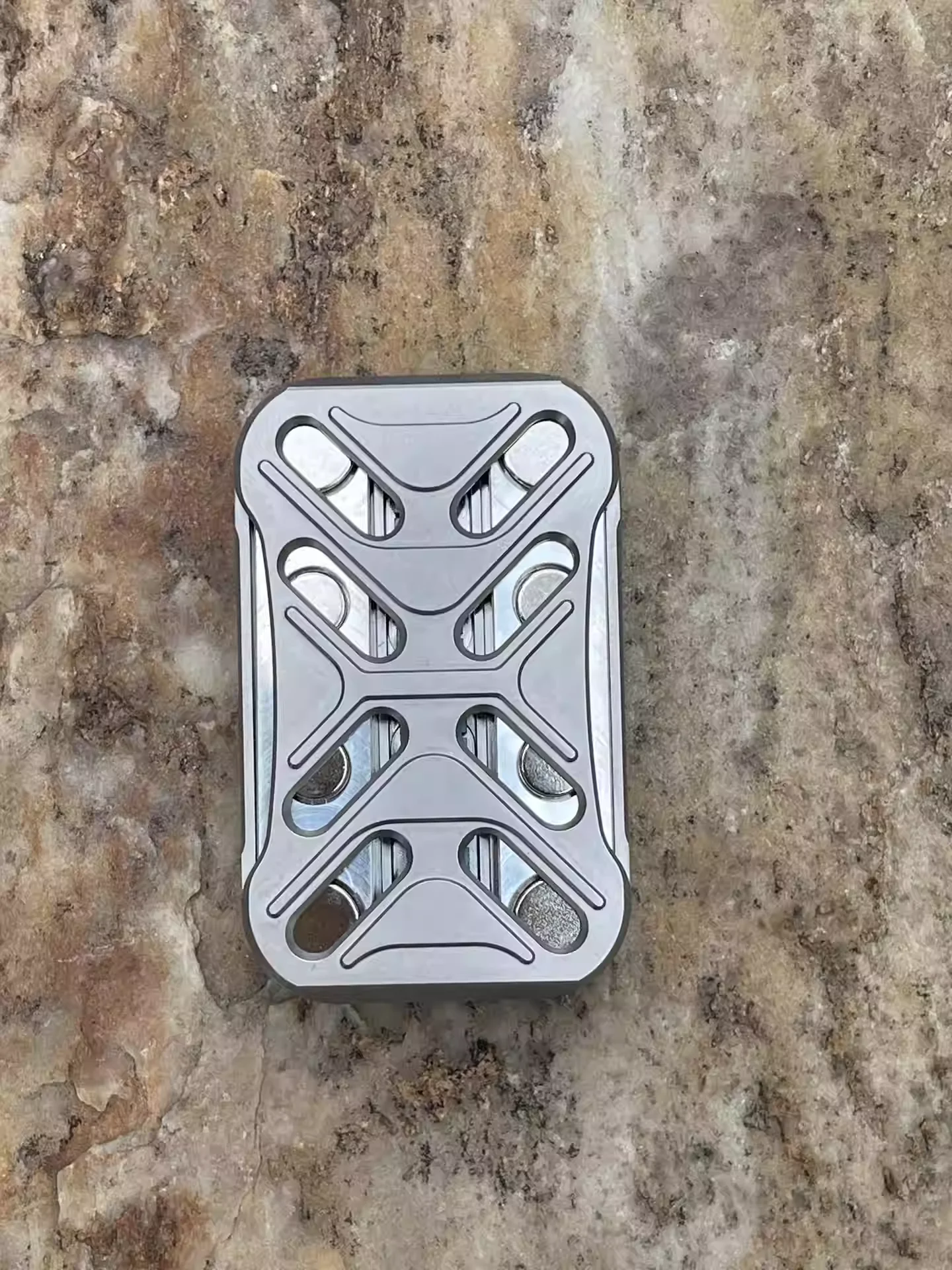 

Rapt MOD Sky Push Card, made of stainless steel EDC material