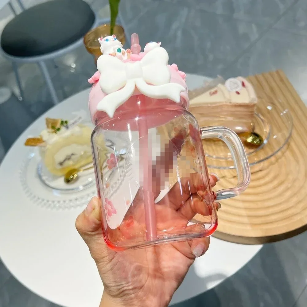 

Стеклянная соломенная чашка с бантом и лепестками кошки, розового цвета