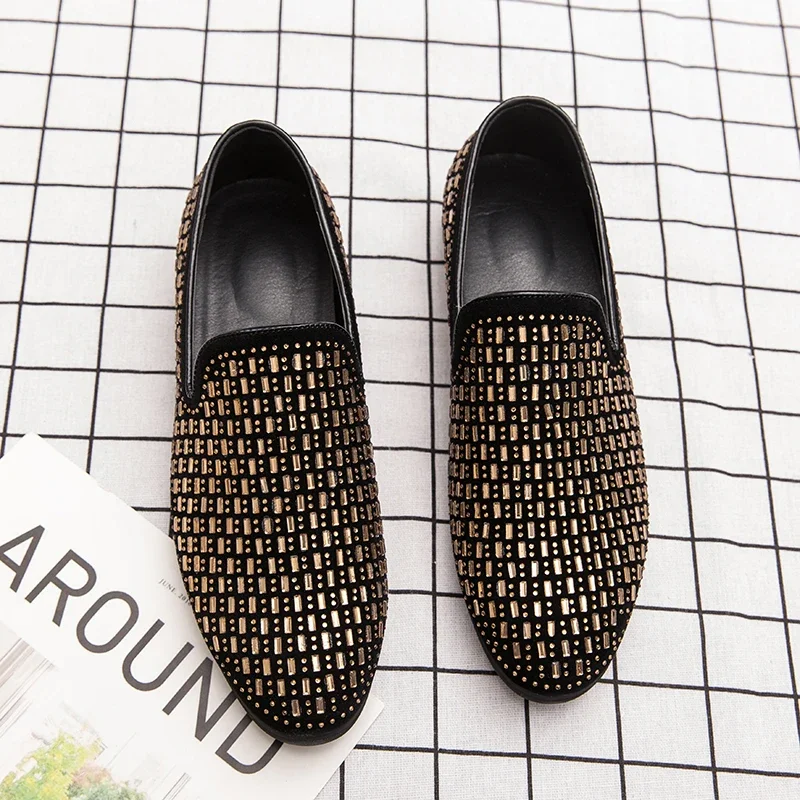 

New European Station Men PU Pointed Net Red Fashion Casual Trend Shoes Black and White Gold Sizes 38-46 Men Shoes