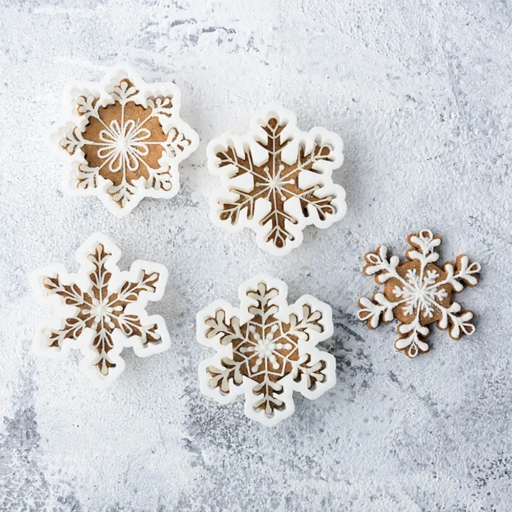 Cookie Cutters Cake Mold Christmas Snowflake Cookie Plunger Cutters Fondant Cake Mold Biscuit Sugarcraft Cake Decorating Tools