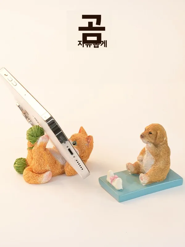 창의적인 휴대폰 거치대 재미있는 동물 데스크탑 장식 힐링 시리즈 아미 개구리 피규어 레진 공예 반수제 선물