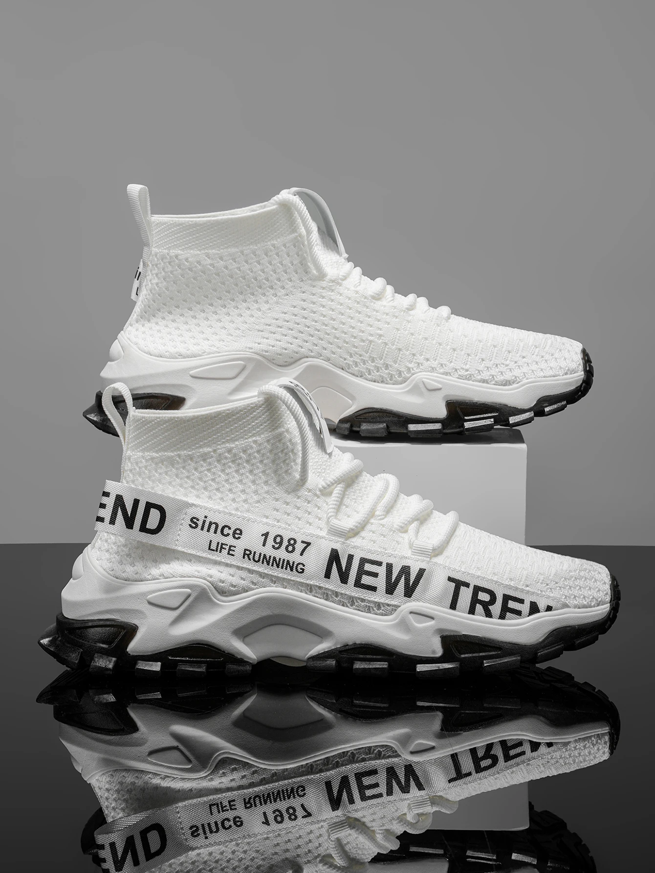 Herren-Outdoor-Wander- und Laufschuhe in großen Größen, bequeme, lässige, vielseitige, modische Sportschuhe für Paare zum Training – Detail 3