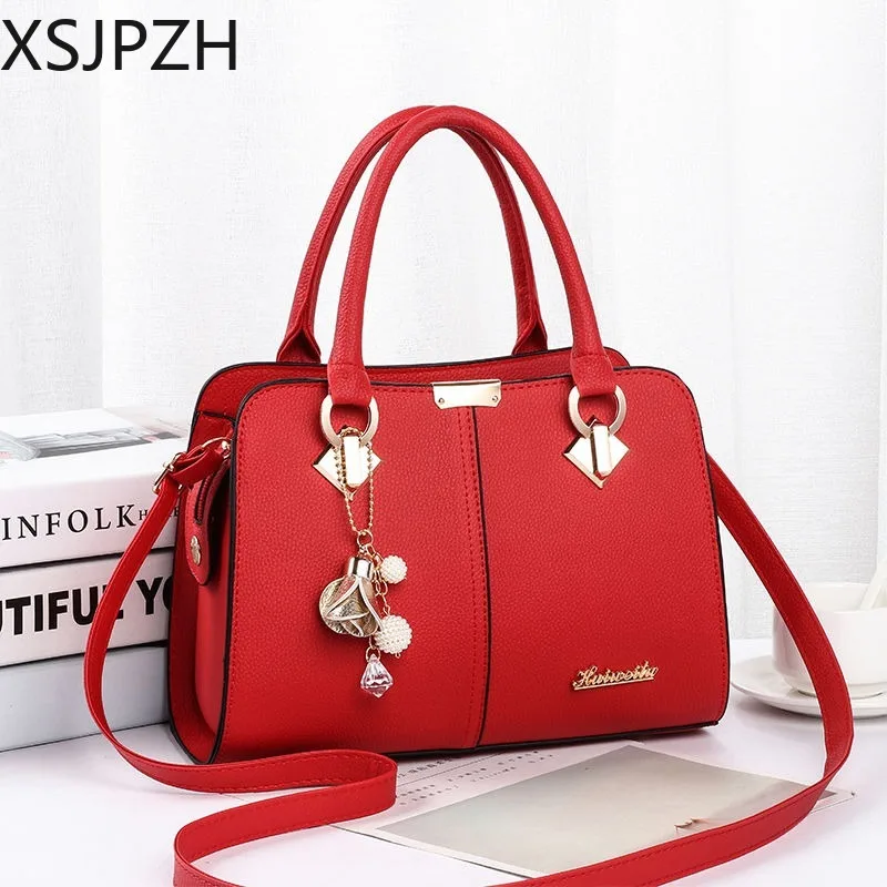 

Xsjpzh 2023 Bridal Handbag Ladies Bag New Shoulder Slung Atmosphere Red Female Wedding Fashion Bag Versatile Tideway Fashion