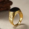 Bagues élégantes et rétro en onyx noir, simples et semblables aux affaires, en acier inoxydable 316L avec placage en or 18 carats.