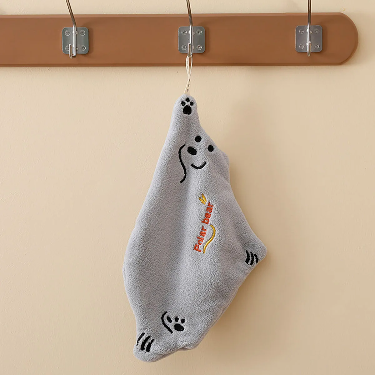 Description Picture 5 of item1Pc Soft Cute Cartoon Shaped Hand Wipe Polar Bear Quick Dry Hanging Towel Handkerchief Kitchen Household Coral Velvet Towel