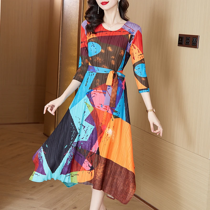 

Sanzhai Fold 2024 Spring New Women's Printed Large Size Flesh Covering Fashion Age Reducing Slimming Mid length Dress