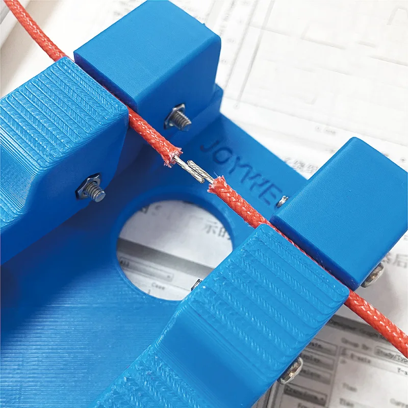 Mini wire clip holding the workbench PCB circuit board wiring maintenance tool for welding wire fixing