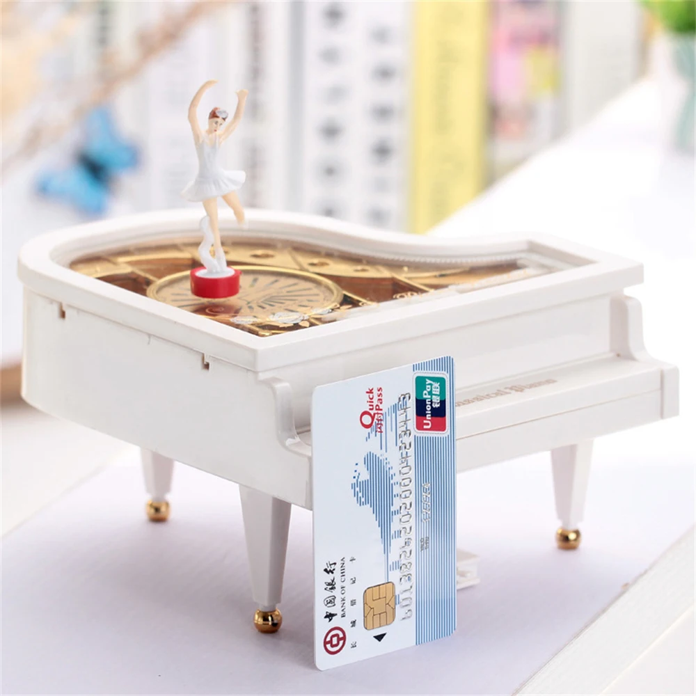 Classic Dancer Music Box Hand Crank Musical Boxes Romantic Classic Piano Model Dancing Ballerina Music Box Girl Birthday Gift Music Box