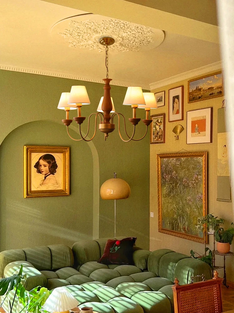 French retro bedroom chandelier American solid wood creative art restaurant lamp homestay lamp master bedroom warm and romantic