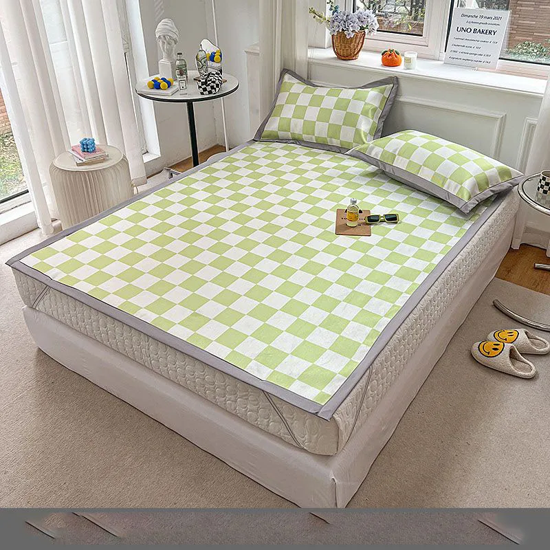 

Cool Ice Silk Bed-Mat Plaid Washable Mattress Pad Bedspreads For Double Bed Summer Air Conditioning Cooling Mat King Queen