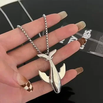 Fashion Creative Shape Whale Necklace Alloy Pendant Necklace Exquisite Small Whale Cold Wind Long Chain Accessories Unisex