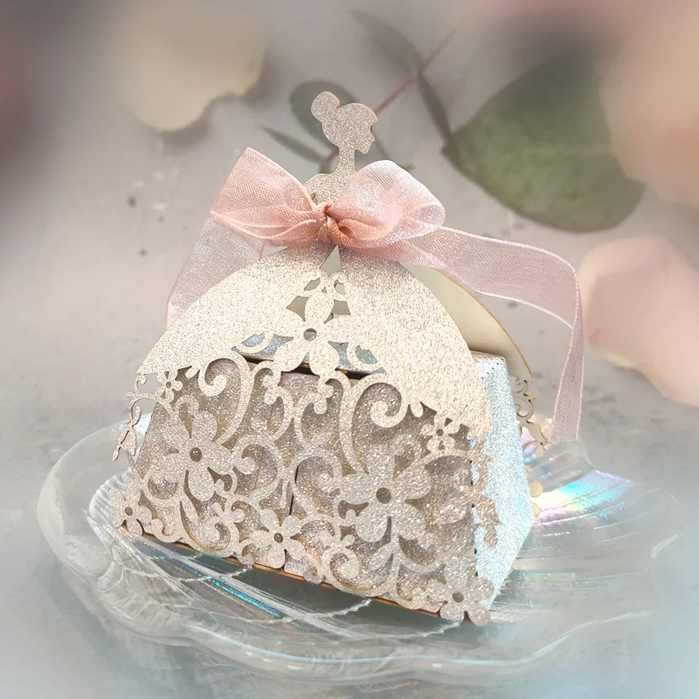 

50pcs Candy Boxes With Ribbons Bride Laser Cut Wedding Favors Box Candy Box Princess Gift Box For Wedding Favors Decor