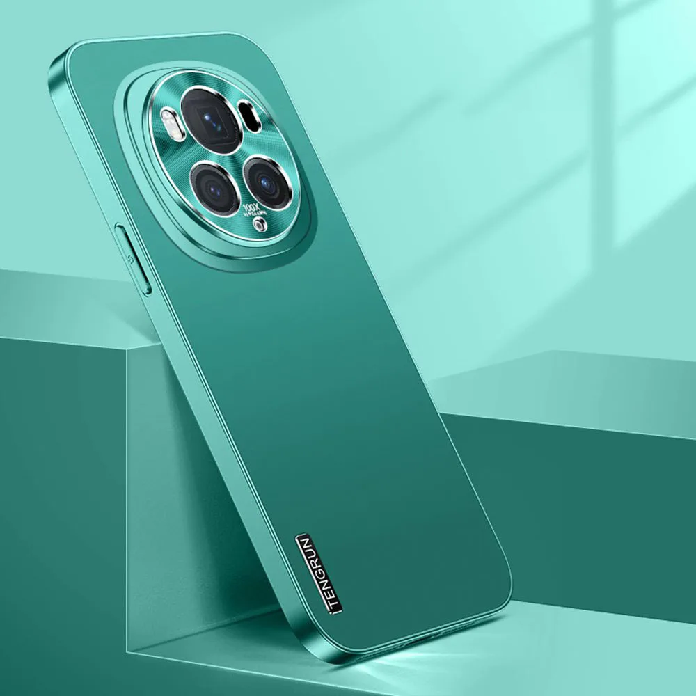Sleek Ultra-Thin Plastic Case with Aluminum Lens Protection