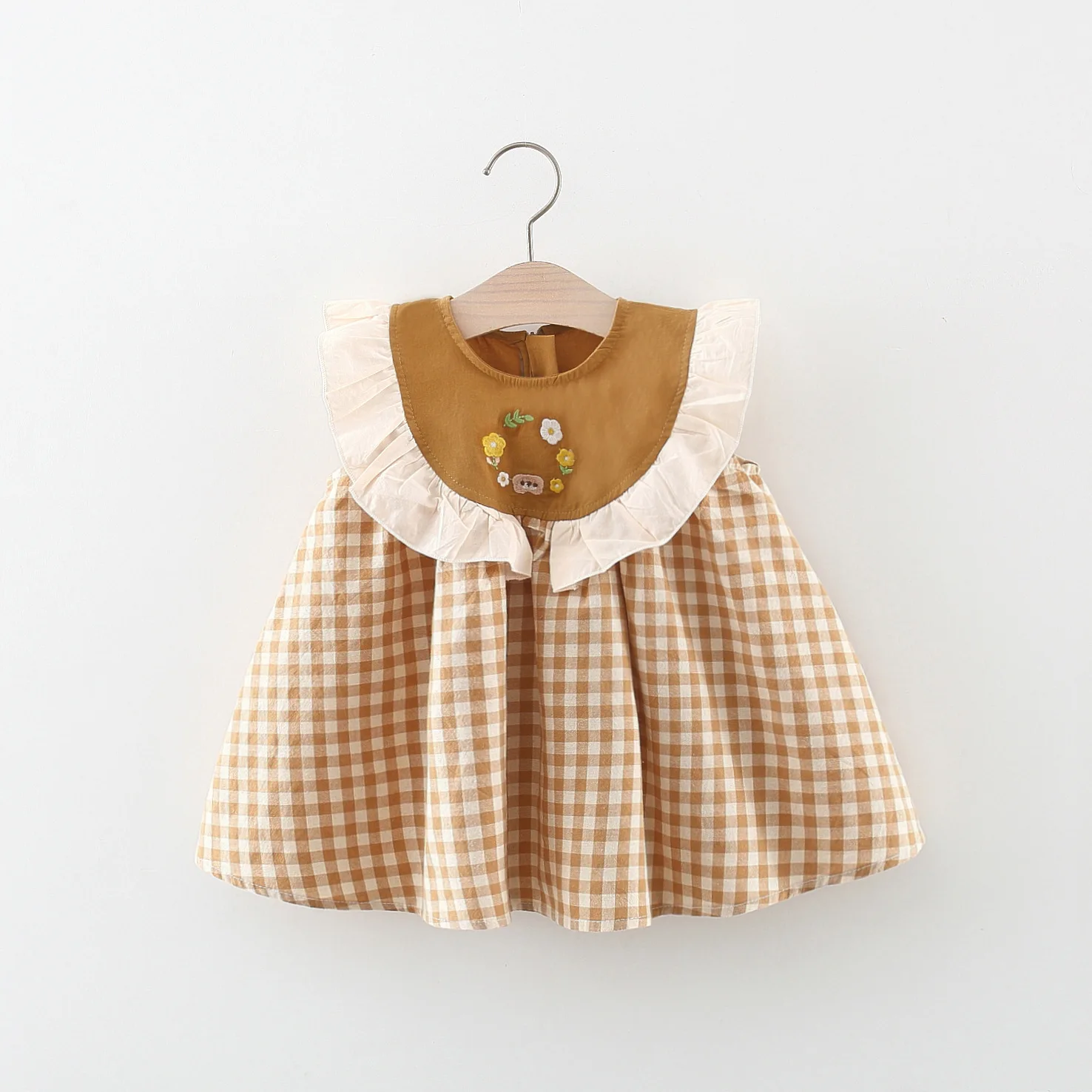 Baby girl dress summer girl embroidered round neck patchwork lace plaid sleeveless princess dress Baby girl dress summer girl embroidered round neck patchwork lace plaid sleeveless princess dress