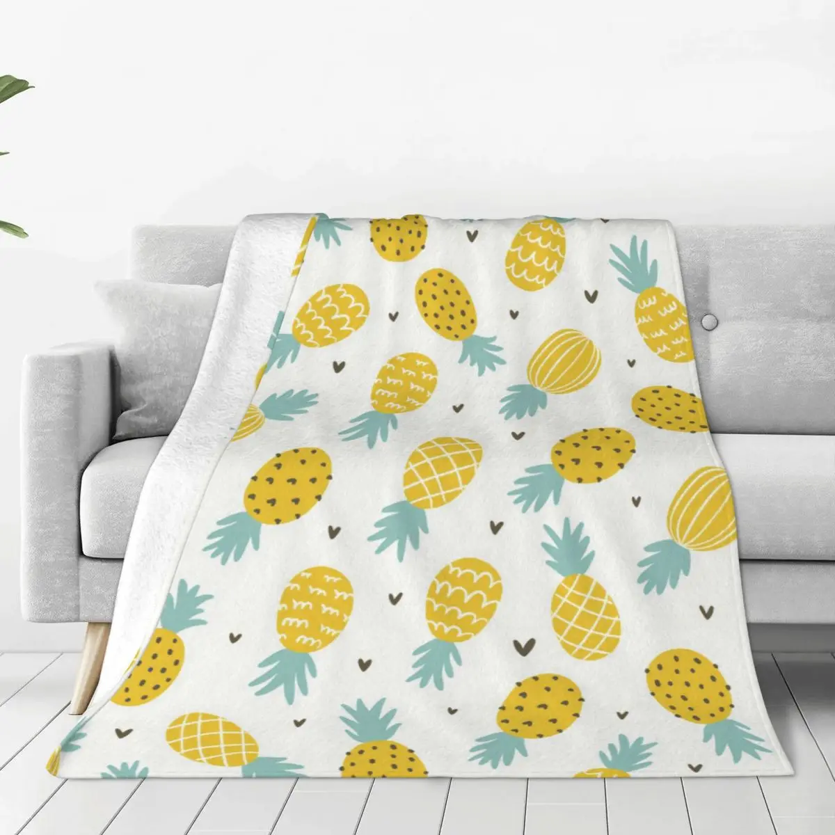 

Flower Textured Plaid European Style Blanket Winter Warmth Anti-pilling Flannel Throw Blankets for Easy Care Machine Affordable