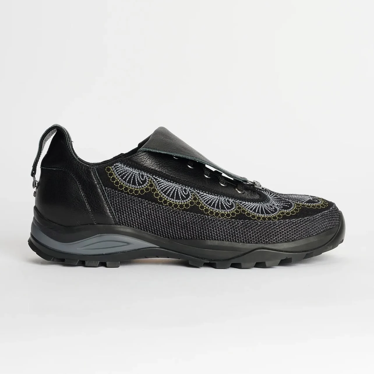 KIKO KOSTADINO 24AW Men's Faion Embroidered Carved Leather