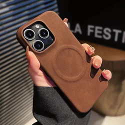Deluxe Magsafe Wireless Charging Retro Leather Phone Case with Magnetic Bumper - iPhone 14 Pro (Brown)