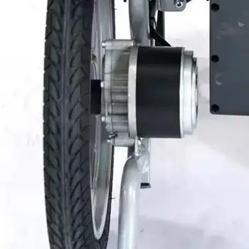Sedia a Rotelle Elettrica Intelligente a Lunga Durata della Batteria per Anziani e Disabili, Leggera e Portatile, a Quattro Ruote Motrici