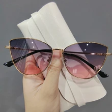 

Small Vintage Cat Eye Frame Hot Fashion Women Sunglasses Luxury Brand Designer Female Eyewear New Trendy Popular Shades for Lady