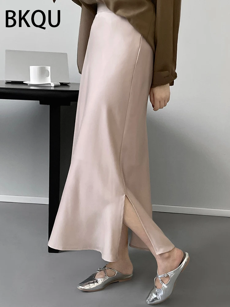 

BKQU шелковые атласные длинные юбки для женщин 2023 элегантная юбка с высокой талией и Боковым Разрезом на молнии трапециевидная юбка в Корейском стиле Женская офисная юбка миди