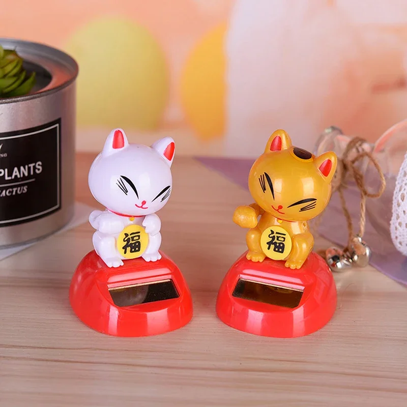 Chinese Lucky Wealth Waving Cat Welcome Gold Hand Solar Powered Maneki Neko Beckoning Car Ornament Home Decor