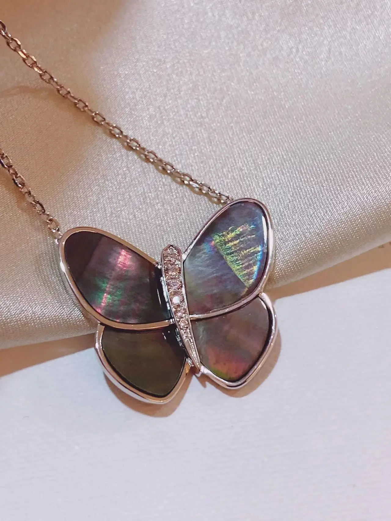 2024New Classic Fashion Sweet Big Butterfly Fritillaria Clavicle Necklace, Suitable for Light Luxury Fashion Women Free Shipping