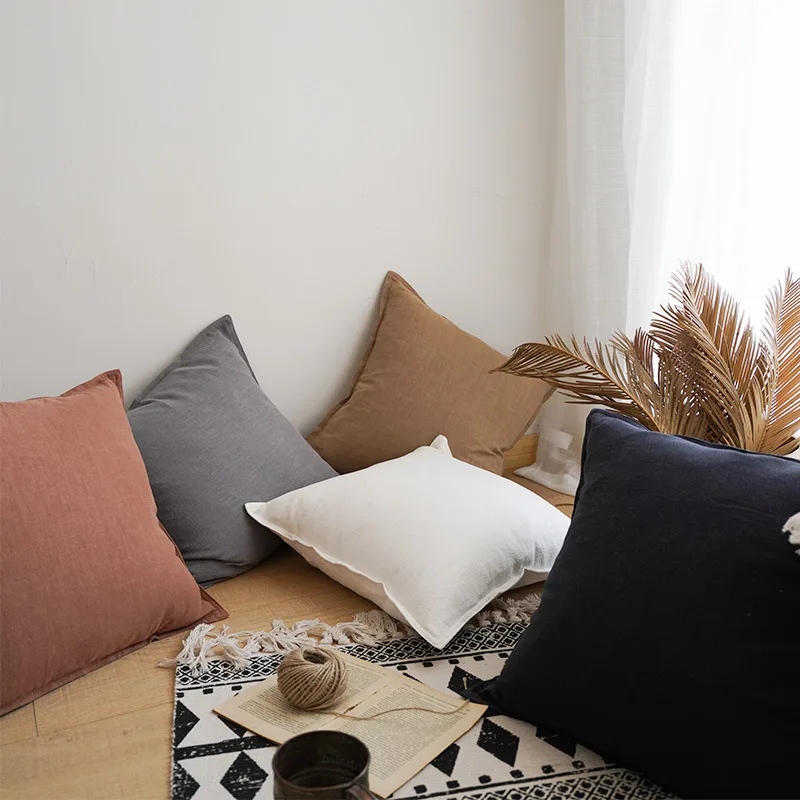 Luxurious Cotton Linen Throw Pillow Cover with Elegant Design
