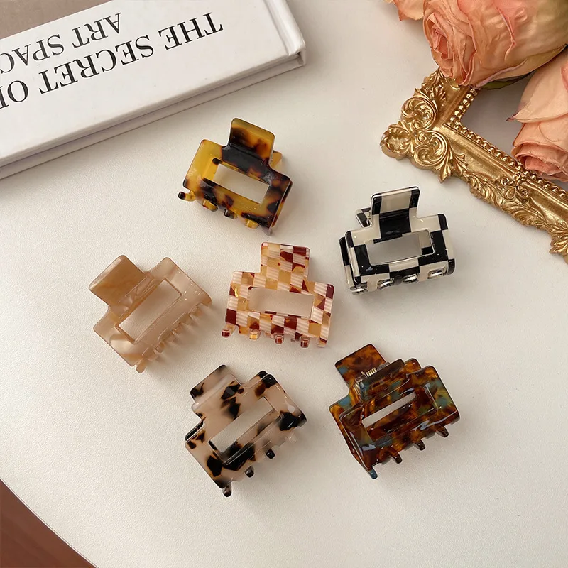 

Fashion Hair Claws for Women Acetate Hair Clip Colorful Plaid Small Claw Clip Girls Hair Barrettes Hair Accessories 2022 New