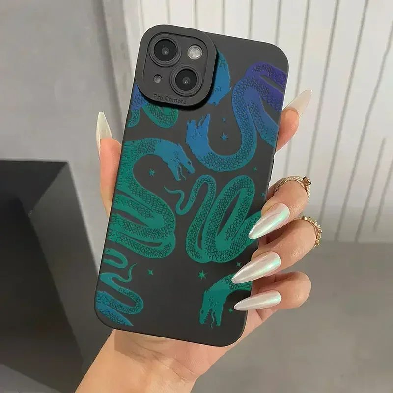 thumbnail image 1 of Funda de teléfono con estampado de serpiente negra para iPhone, carcasa de silicona suave a prueba de golpes para modelos 11, 12, 13, 14, 15 Pro Max, X, XS Max, XR, 8, 7 Plus, SE2020 Mini, 1 of 5