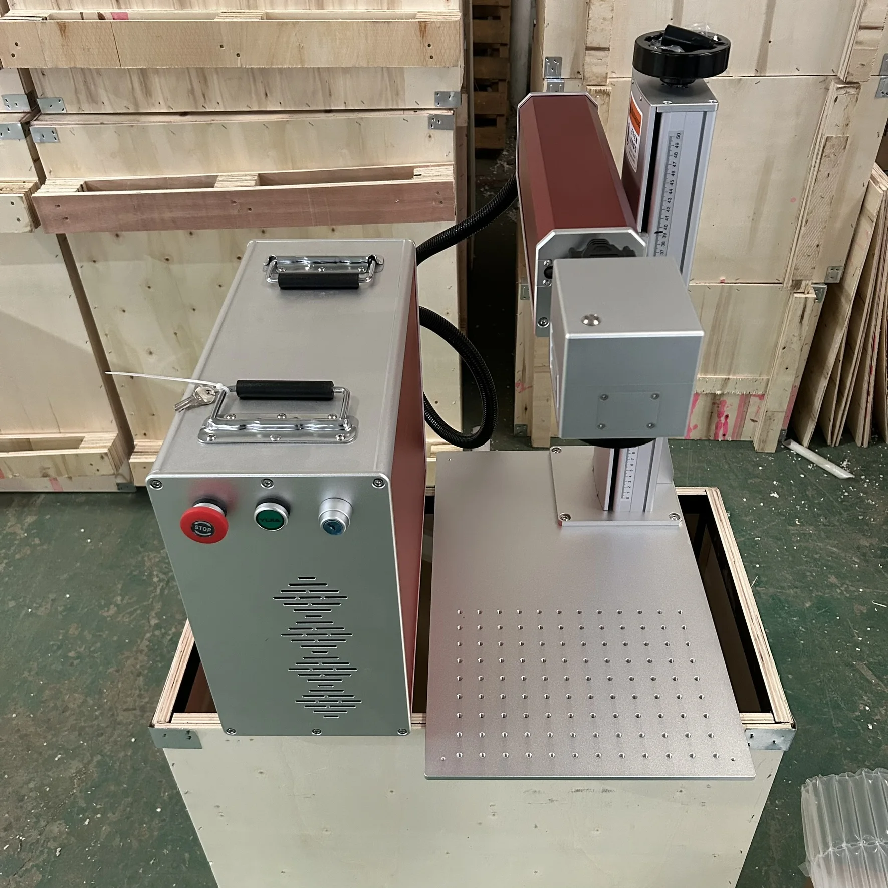 JPT or Raycus 20w 30w 50w 60W 70w 100w fiber laser marking machine with D80 rotary