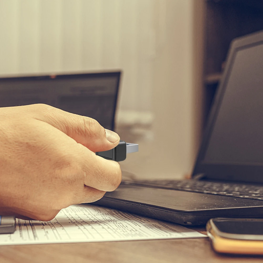 USB Fingerprint Key Reader 360° Touch Portable Security Key Windows Hello Biometric Mini Security Key Dongle for PC Or Laptop