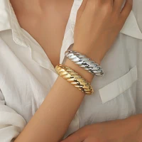Bracelets ouverts géométriques en plastique pour femmes, grands bracelets de manchette, bracelets punk hip hop, déclaration vintage, bijoux de document en or et en argent, mode 2