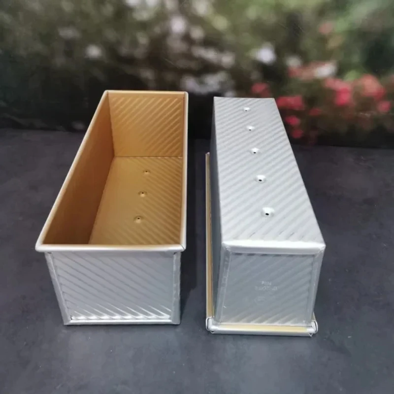 1200G golden corrugated non-stick sliced toast bread cake mould with lid toast bread mould