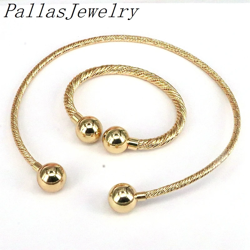 

3 Sets Classic Design Twist Adjustable Open Cuff Necklace Bangles Collar Choker 18K Gold Fashion Necklace Set Light Luxury