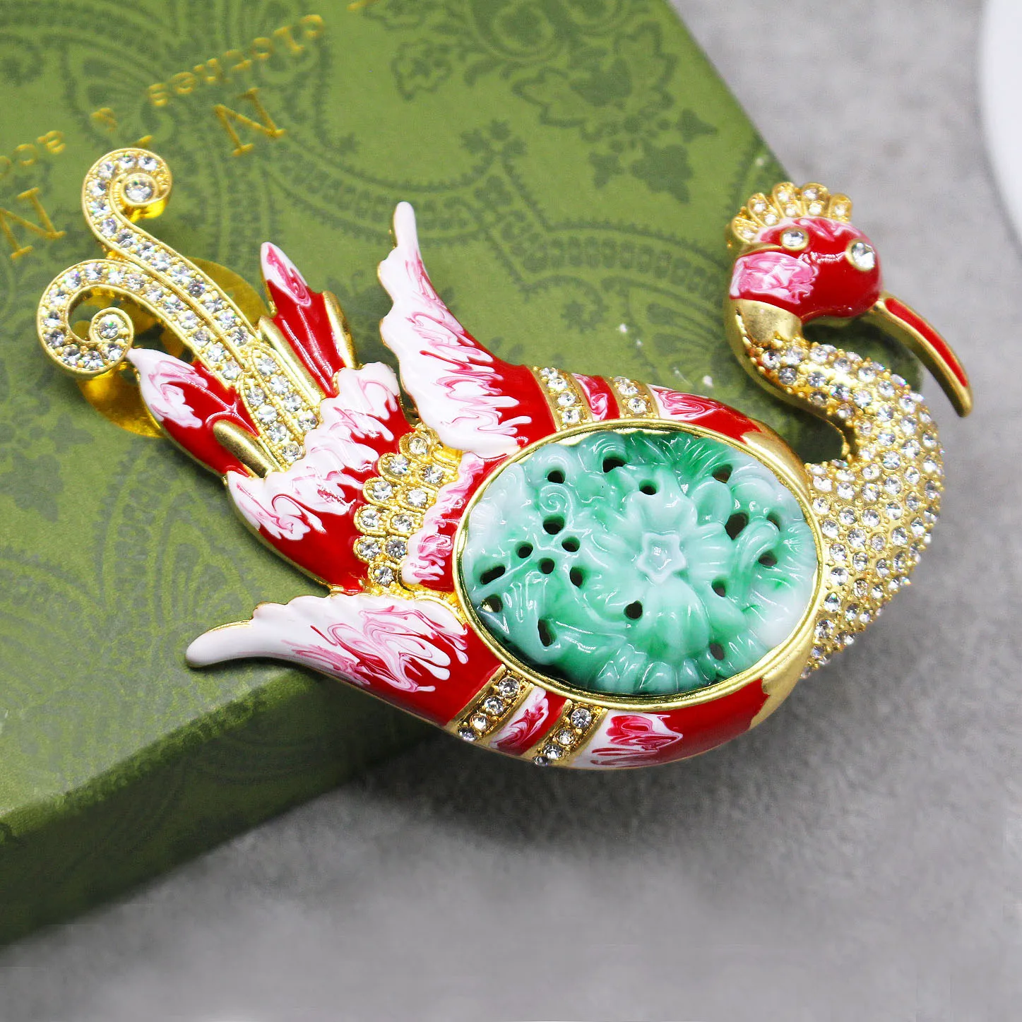 

The New Millennium Bird Vintage French Women's Corsage Brooch Design Fashion Trend Niche Luxury Suit Pin